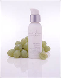 Graham Webb Bibo Amazing Grapes  2oz